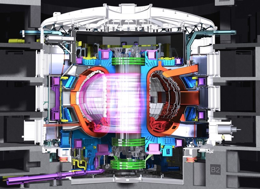 Outre sa valeur symbolique, le premier plasma d'ITER, au mois de décembre 2025, permettra de tester la géométrie du champ magnétique du tokamak et le bon fonctionnement des éléments-clé de l'installation. (Click to view larger version...)